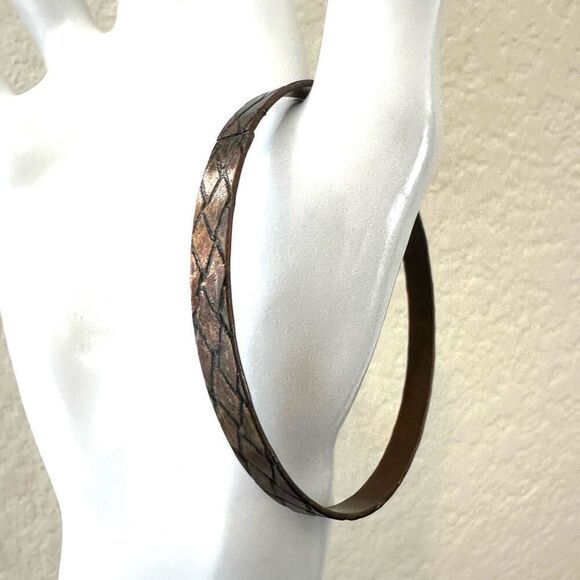 Copper bangle bracelet - Picture 3 of 8